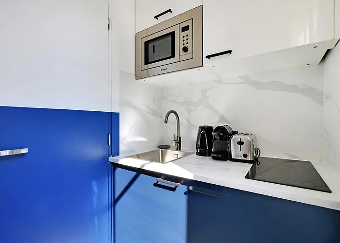 Cosy For 2p With A-c - Near Montmartre